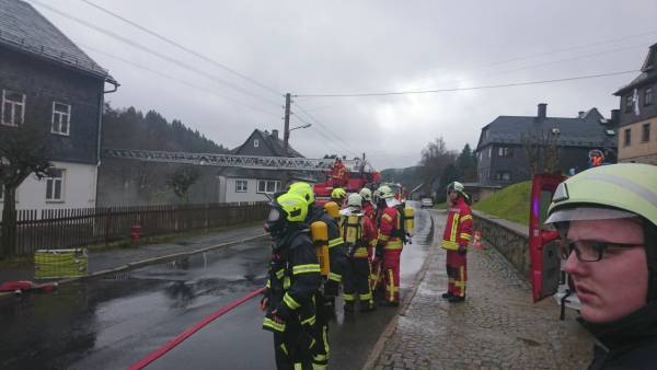 Brand Mehrzweckgebäude in Wurzbach_IMG-20171125-WA0009.jpg