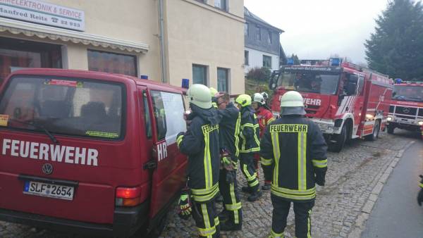 Brand Mehrzweckgebäude in Wurzbach_IMG-20171125-WA0014.jpg